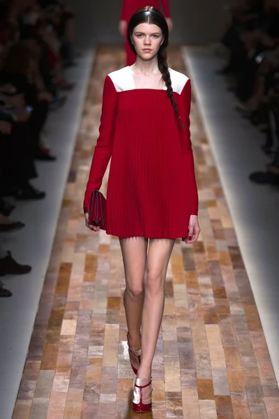 Look 27